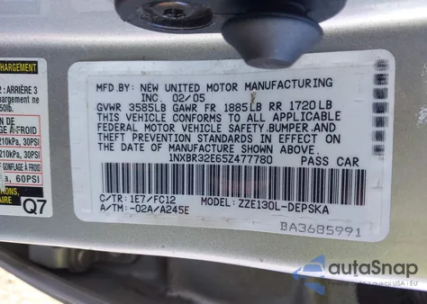 2005 Toyota Corolla S z USA, uszkodzony, nr VIN 1NXBR32E65Z477780